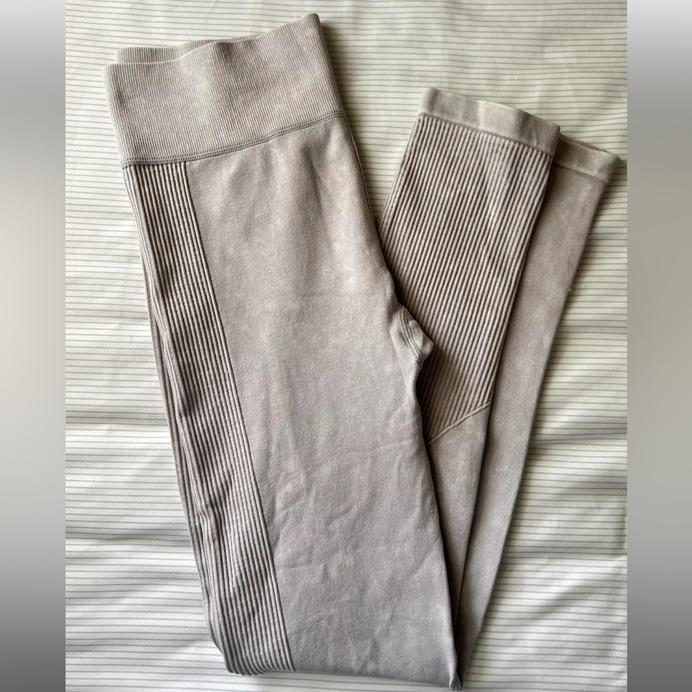 Aeropostale Ribbed Seamless Leggings